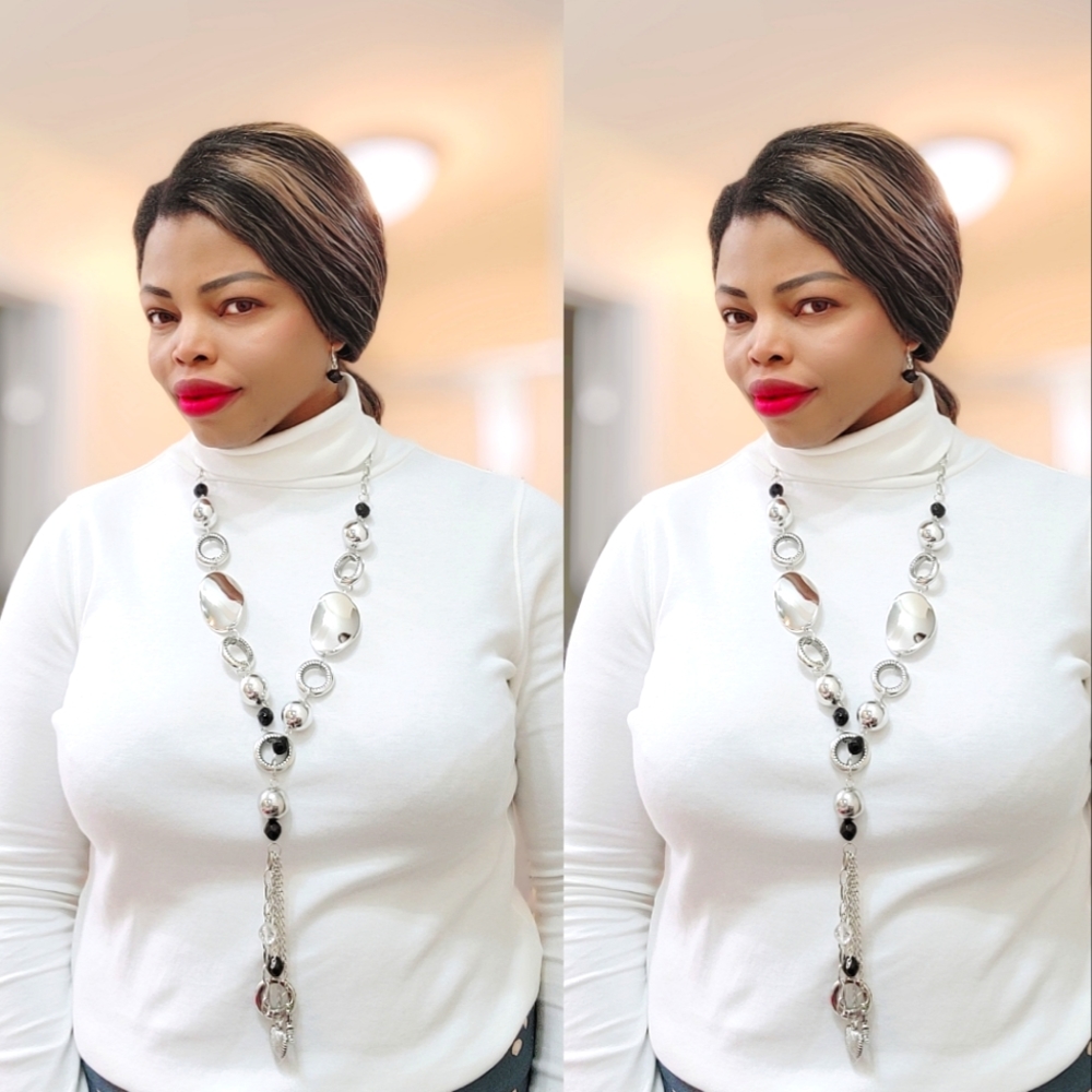 Paparazzi Fashion Necklace with Earrings